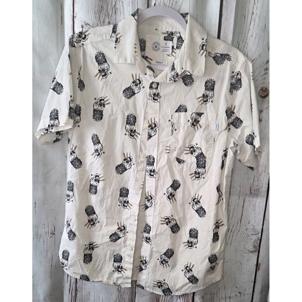 Hurley Brand Men's Short Sleeve Button Up Shirt White with Skulls, Size Small, S